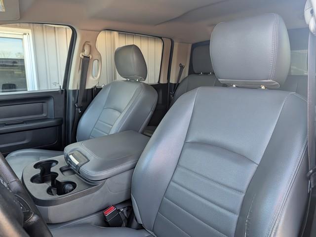 RAM 2500 4WD Crew Cab 149" Tradesman 2016