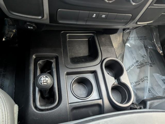 RAM 2500 4WD Crew Cab 149" Tradesman 2016