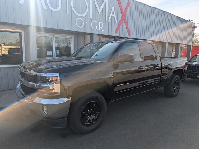 Chevrolet Silverado 1500 4WD Double Cab 143.5" LT w/1LT 2017