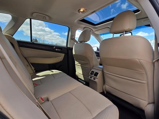 Subaru Outback 4dr Wgn 3.6R Limited 2015