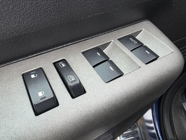 Ford Super Duty F-350 SRW 4WD Crew Cab 156" King Ranch 2011
