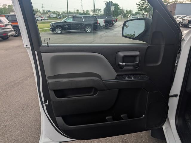 Chevrolet Silverado 1500 4WD Double Cab 143.5" Custom 2018
