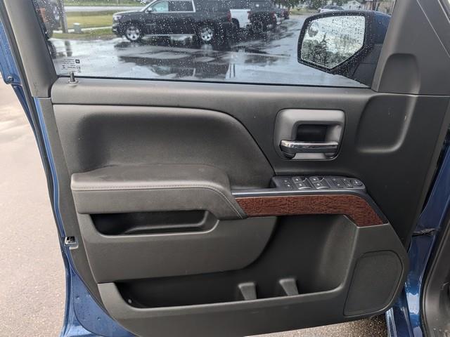 GMC Sierra 1500 4WD Crew Cab 153.0" SLE 2017
