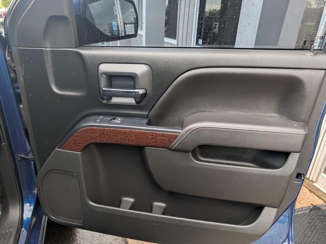 GMC Sierra 1500 4WD Crew Cab 153.0" SLE 2017