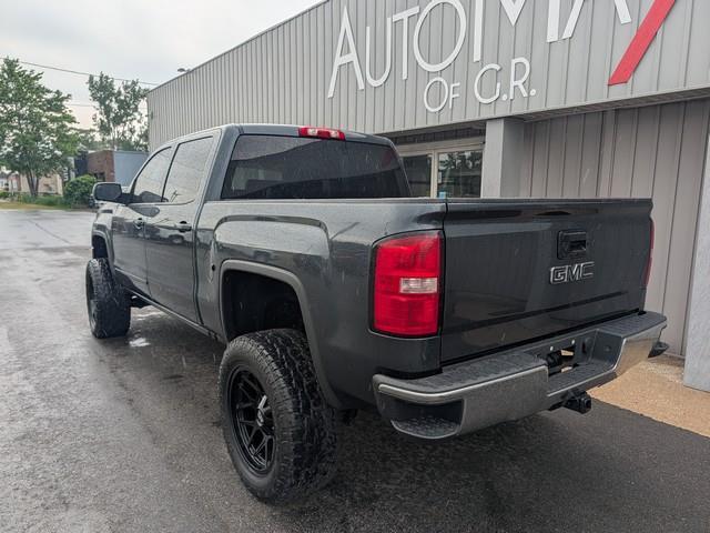GMC Sierra 1500 4WD Crew Cab 143.5" SLE 2018
