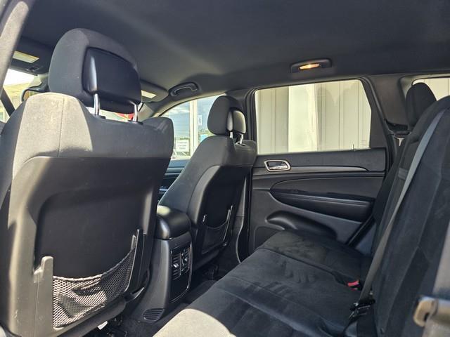 Jeep Grand Cherokee 4WD 4dr Laredo 2015