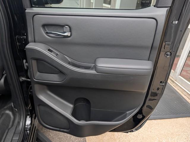 Nissan Frontier Crew Cab 4x4 SV Auto 2022