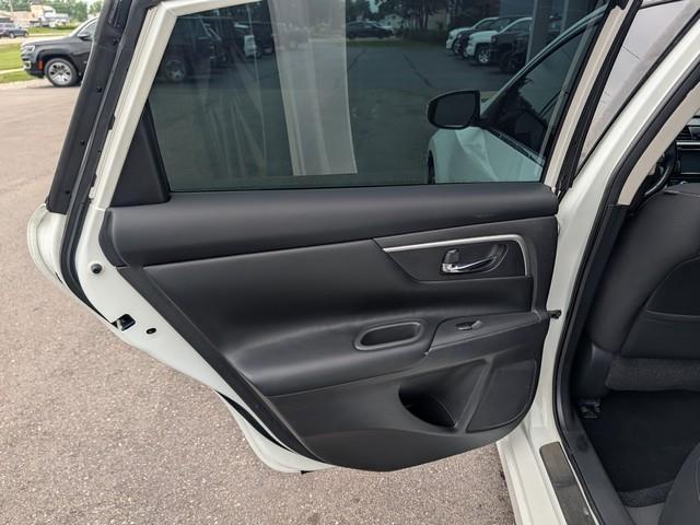 Nissan Altima 2.5 SV Sedan 2018