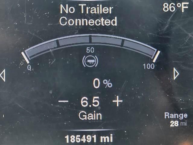 RAM 1500 4WD Crew Cab 140.5" Laramie 2014