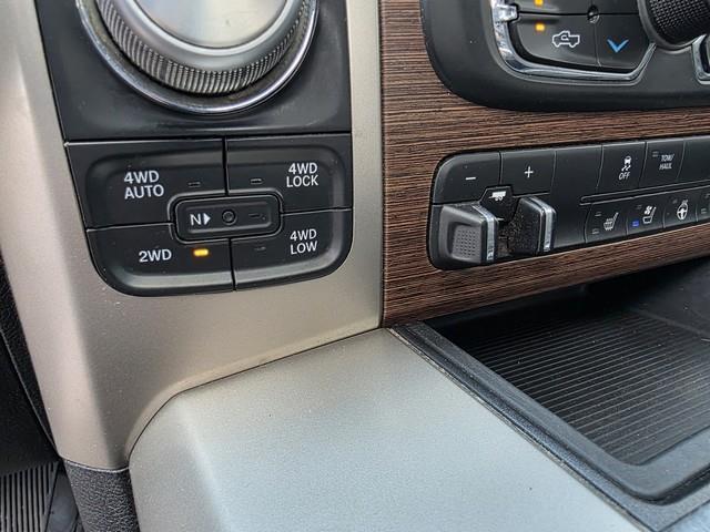 RAM 1500 4WD Crew Cab 140.5" Laramie 2014