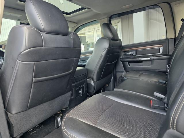 RAM 1500 4WD Crew Cab 140.5" Laramie 2014