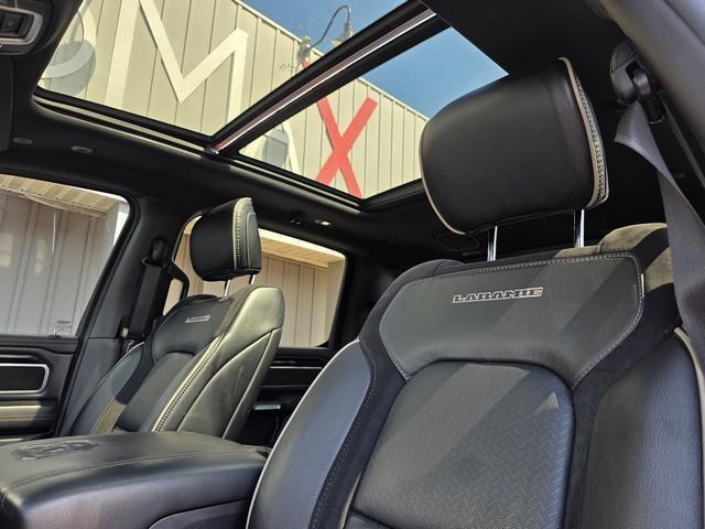 RAM 1500 Laramie 4x4 Crew Cab 5'7" Box 2022