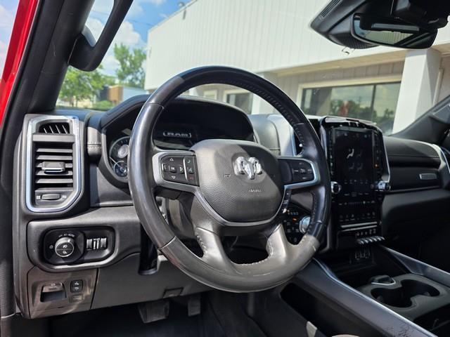 RAM 1500 Laramie 4x4 Crew Cab 5'7" Box 2022