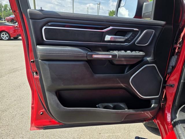 RAM 1500 Laramie 4x4 Crew Cab 5'7" Box 2022