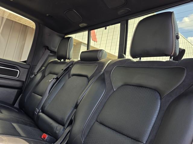 RAM 1500 Laramie 4x4 Crew Cab 5'7" Box 2022