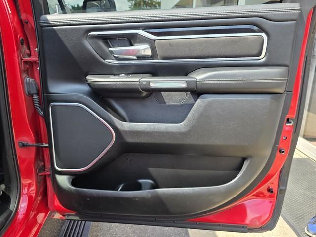 RAM 1500 Laramie 4x4 Crew Cab 5'7" Box 2022