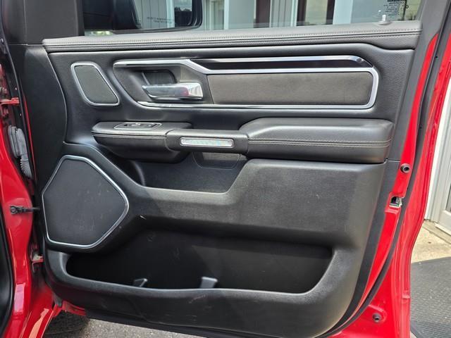 RAM 1500 Laramie 4x4 Crew Cab 5'7" Box 2022