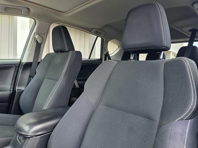 Toyota RAV4 AWD 4dr XLE (Natl) 2016