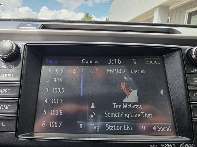 Toyota RAV4 AWD 4dr XLE (Natl) 2016