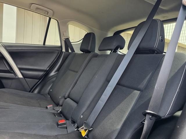 Toyota RAV4 AWD 4dr XLE (Natl) 2016