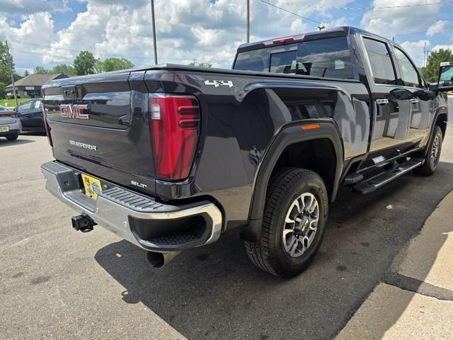GMC Sierra 2500HD 4WD Crew Cab 159" SLT 2024