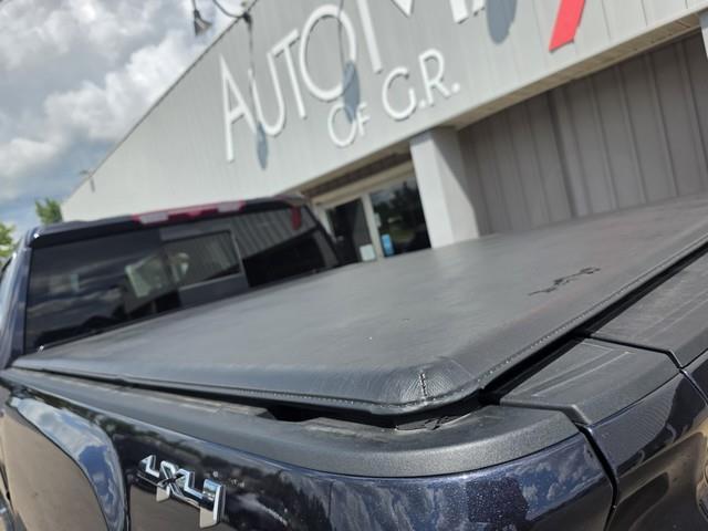 GMC Sierra 2500HD 4WD Crew Cab 159" SLT 2024