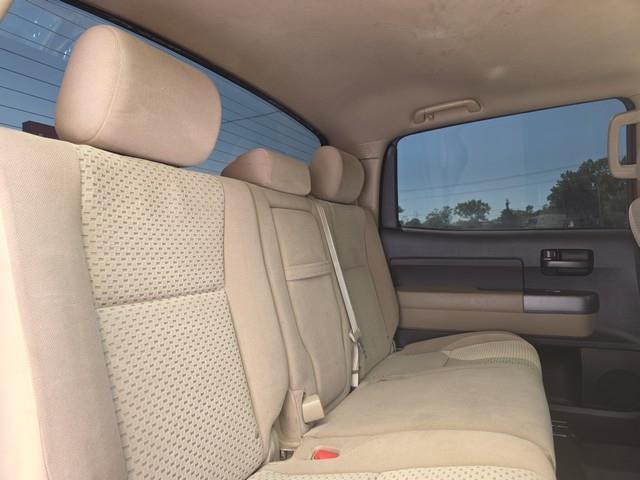 Toyota Tundra 4WD Truck  2012
