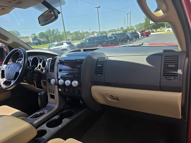 Toyota Tundra 4WD Truck  2012