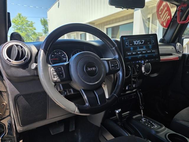 Jeep Wrangler Unlimited 4WD 4dr Sahara 2013