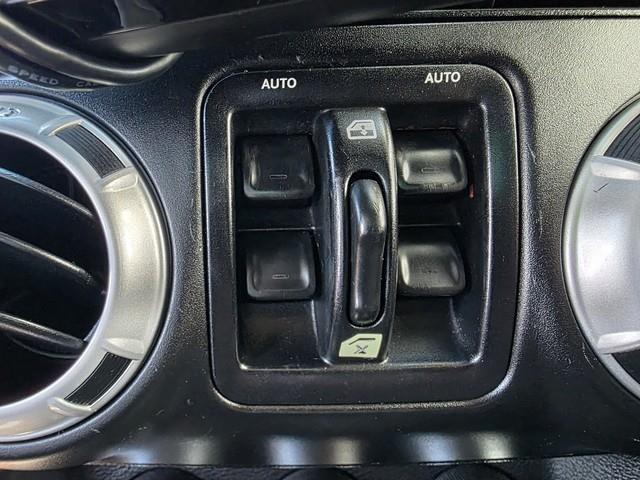 Jeep Wrangler Unlimited 4WD 4dr Sahara 2013