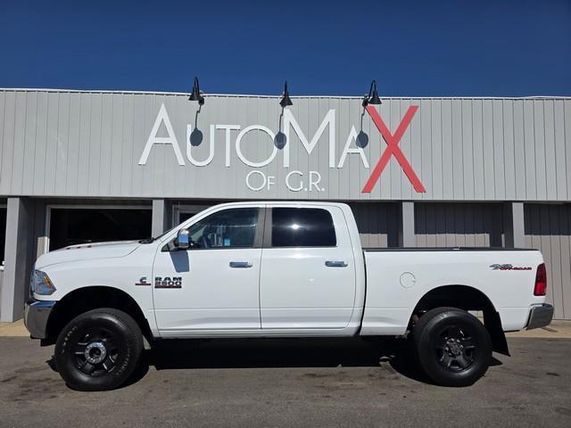 RAM 2500 SLT 4x4 Crew Cab 6'4" Box 2017