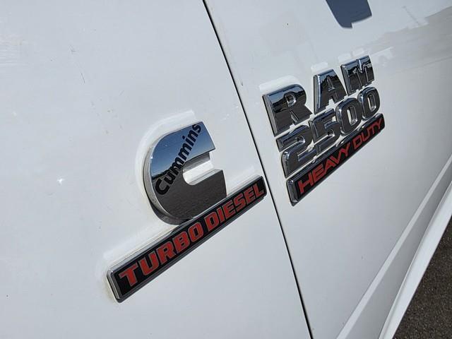 RAM 2500 SLT 4x4 Crew Cab 6'4" Box 2017