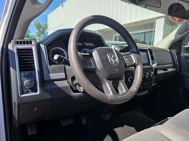 RAM 2500 SLT 4x4 Crew Cab 6'4" Box 2017