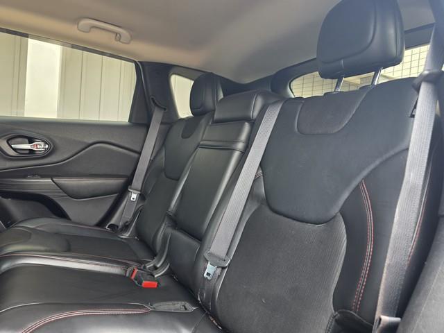 Jeep Cherokee 4WD 4dr Trailhawk 2016