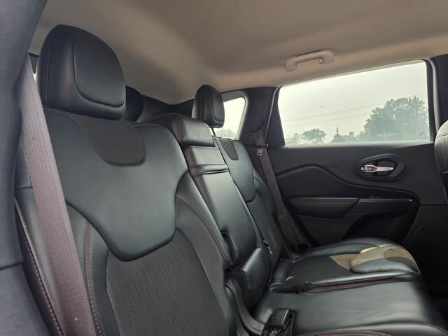 Jeep Cherokee 4WD 4dr Trailhawk 2016