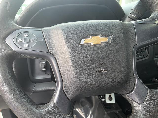 Chevrolet Silverado 2500HD 4WD Reg Cab 133.6" Work Truck 2016