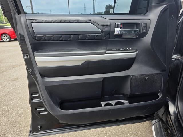 Toyota Tundra 4WD Truck CrewMax 5.7L V8 6-Spd AT Platinum (Natl) 2016