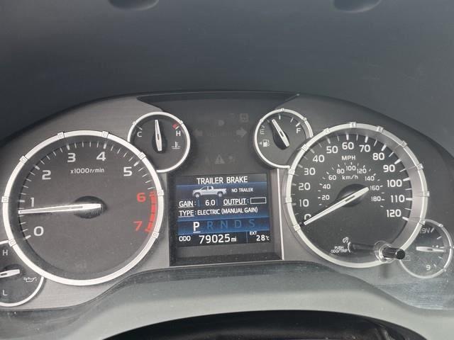 Toyota Tundra 4WD Truck CrewMax 5.7L V8 6-Spd AT Platinum (Natl) 2016