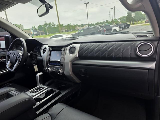 Toyota Tundra 4WD Truck CrewMax 5.7L V8 6-Spd AT Platinum (Natl) 2016