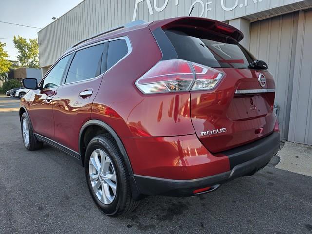 Nissan Rogue FWD 4dr SV 2016