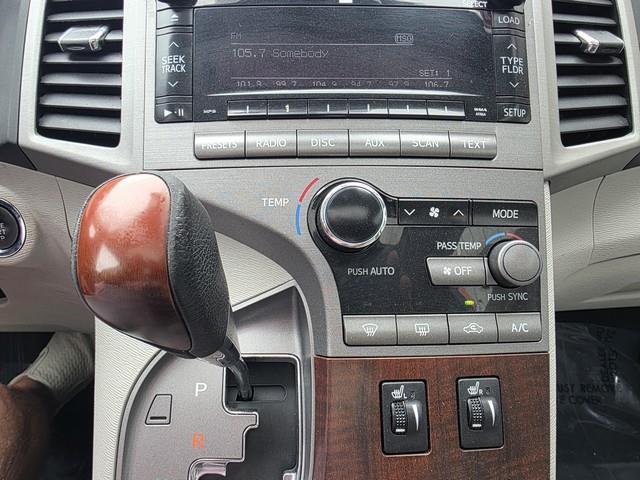 Toyota Venza 4dr Wgn V6 AWD XLE (Natl) 2012