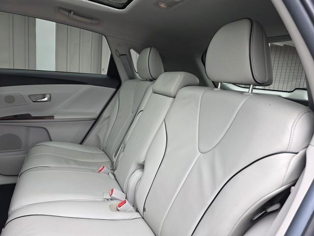 Toyota Venza 4dr Wgn V6 AWD XLE (Natl) 2012