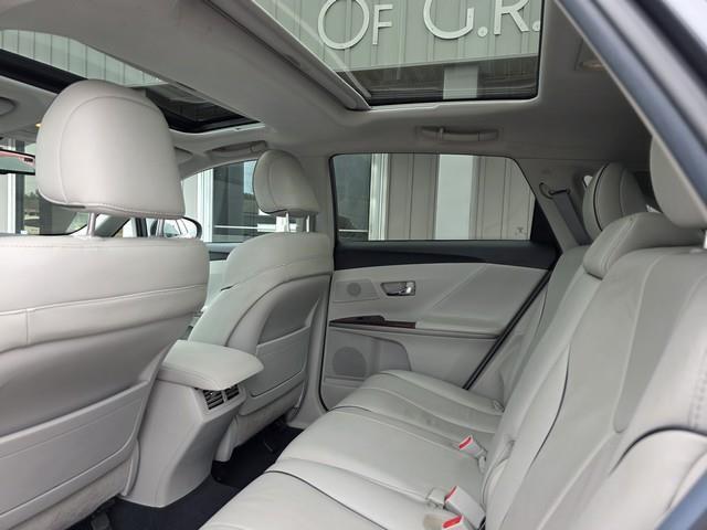 Toyota Venza 4dr Wgn V6 AWD XLE (Natl) 2012