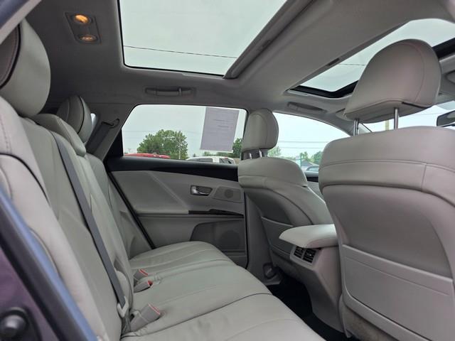 Toyota Venza 4dr Wgn V6 AWD XLE (Natl) 2012