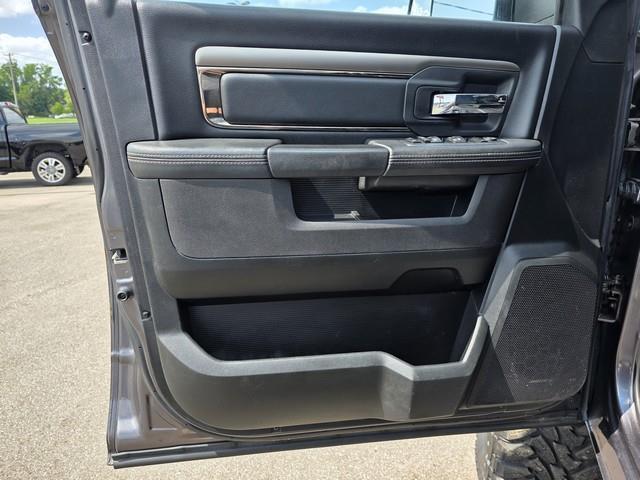 RAM 1500 Night 4x4 Crew Cab 6'4" Box *Ltd Avail* 2018