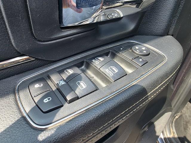 RAM 1500 Night 4x4 Crew Cab 6'4" Box *Ltd Avail* 2018