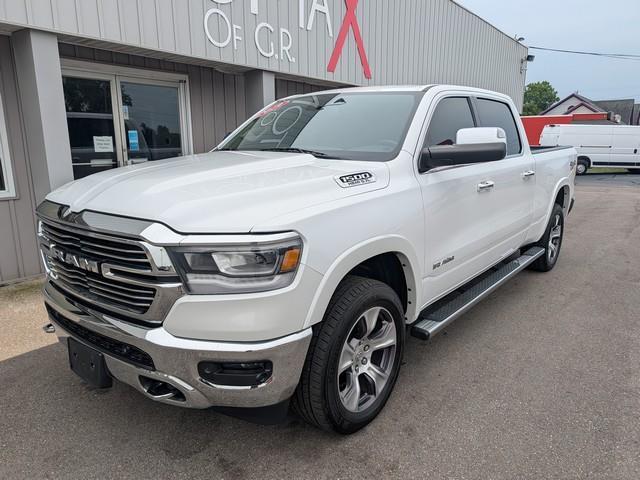RAM 1500 Laramie 4x4 Crew Cab 6'4" Box 2019