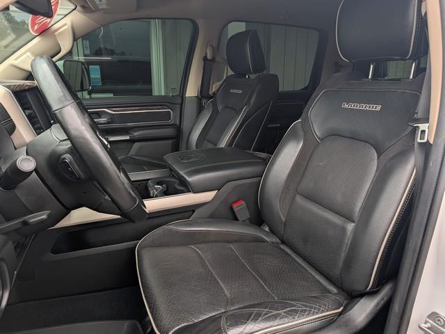 RAM 1500 Laramie 4x4 Crew Cab 6'4" Box 2019