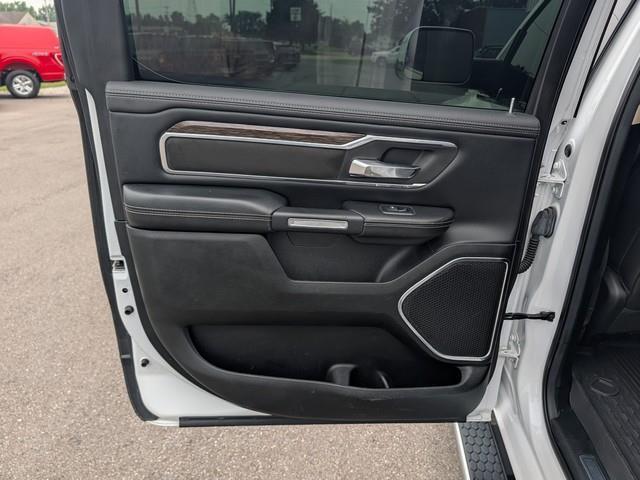 RAM 1500 Laramie 4x4 Crew Cab 6'4" Box 2019