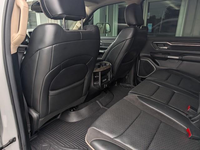 RAM 1500 Laramie 4x4 Crew Cab 6'4" Box 2019